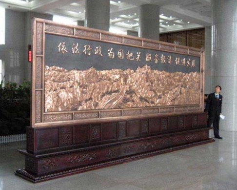 惠州某单位定做的铜框大型屏风